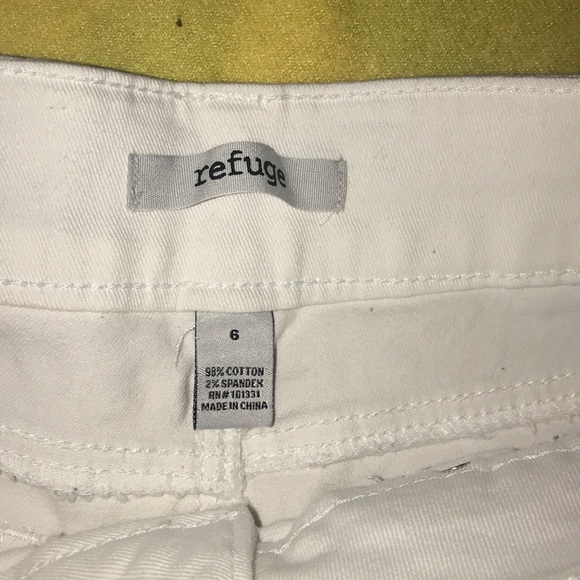 White Cheeky Shorts. - Picture 2 of 2